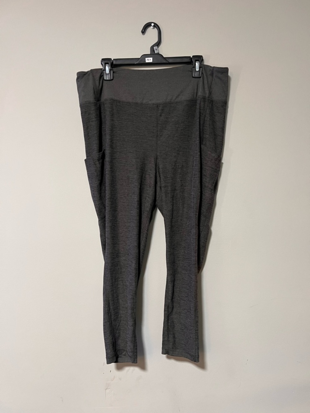 Sonoma Womens Plus Size XXL Legging Stretch Athletic Side Pockets Gray Capri